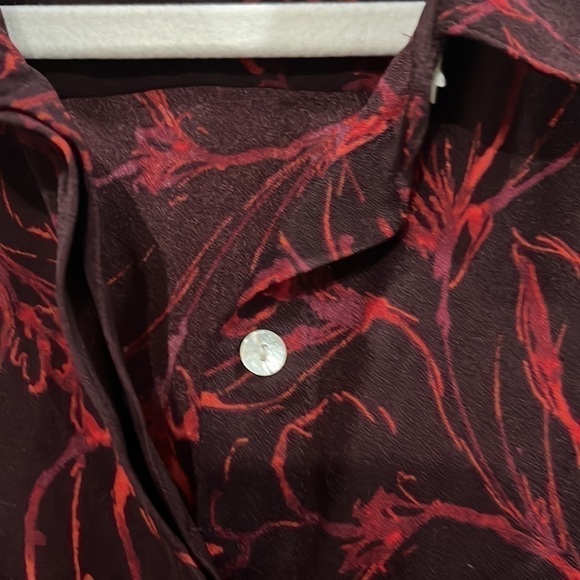 A New Day Brown w Red Floral Button Front LS Blouse Top Womens M 100% Polyester - Picture 10 of 12